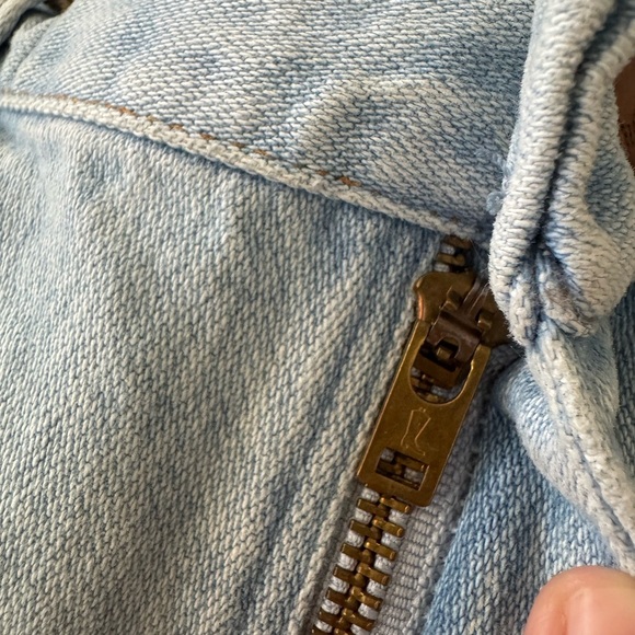 Vintage Wrangler 1980’s Light Wash Straight Leg Jeans- 31x36” - Picture 6 of 6